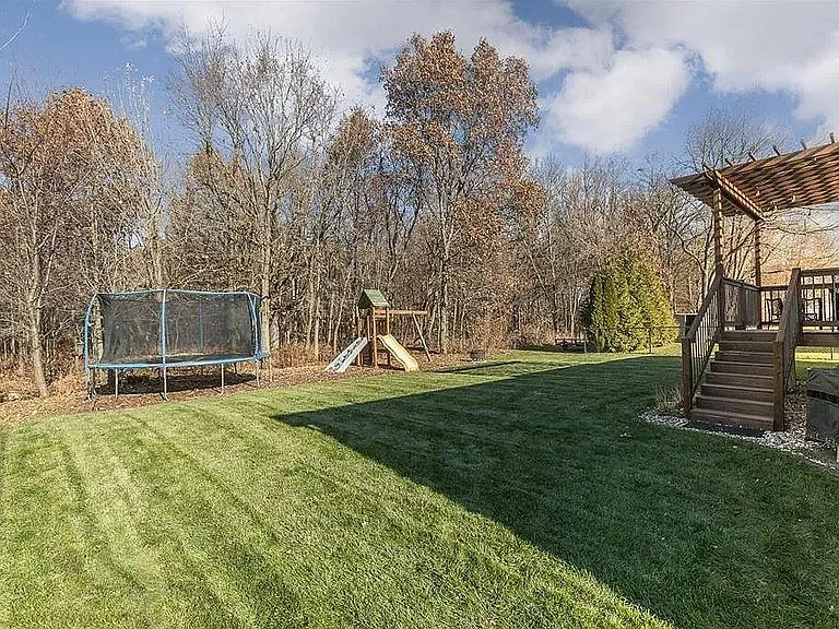 1020 Capri Dr NE — Photo 49