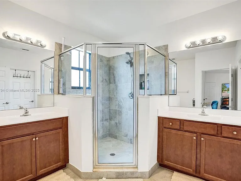 4659 Silver Saw Ln — Photo 6