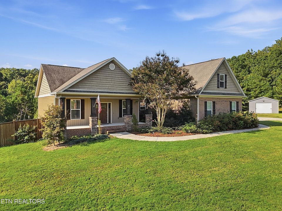 1st image of 125 Reserve Dr