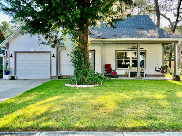 226 Marsh Lndg N, Freeport, FL 32439