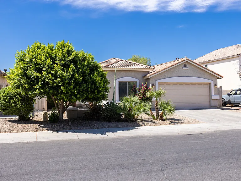 9233 W Mackenzie Dr — Photo 31