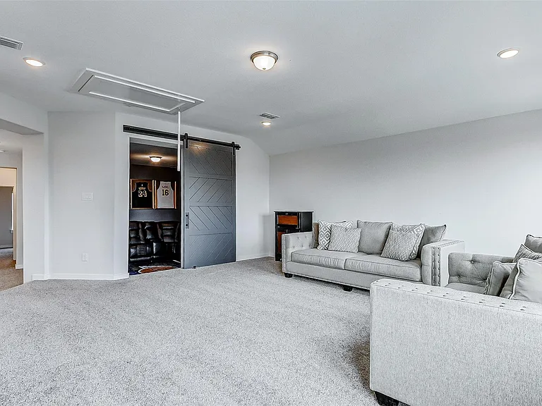 9903 Regal Bend Dr — Photo 26