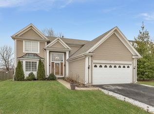 1312 Big Oak Trl, Aurora, IL 60506