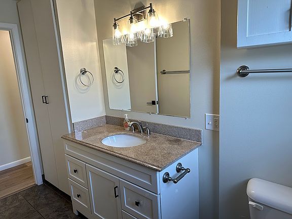4th image of 4347 S Highland Dr #C