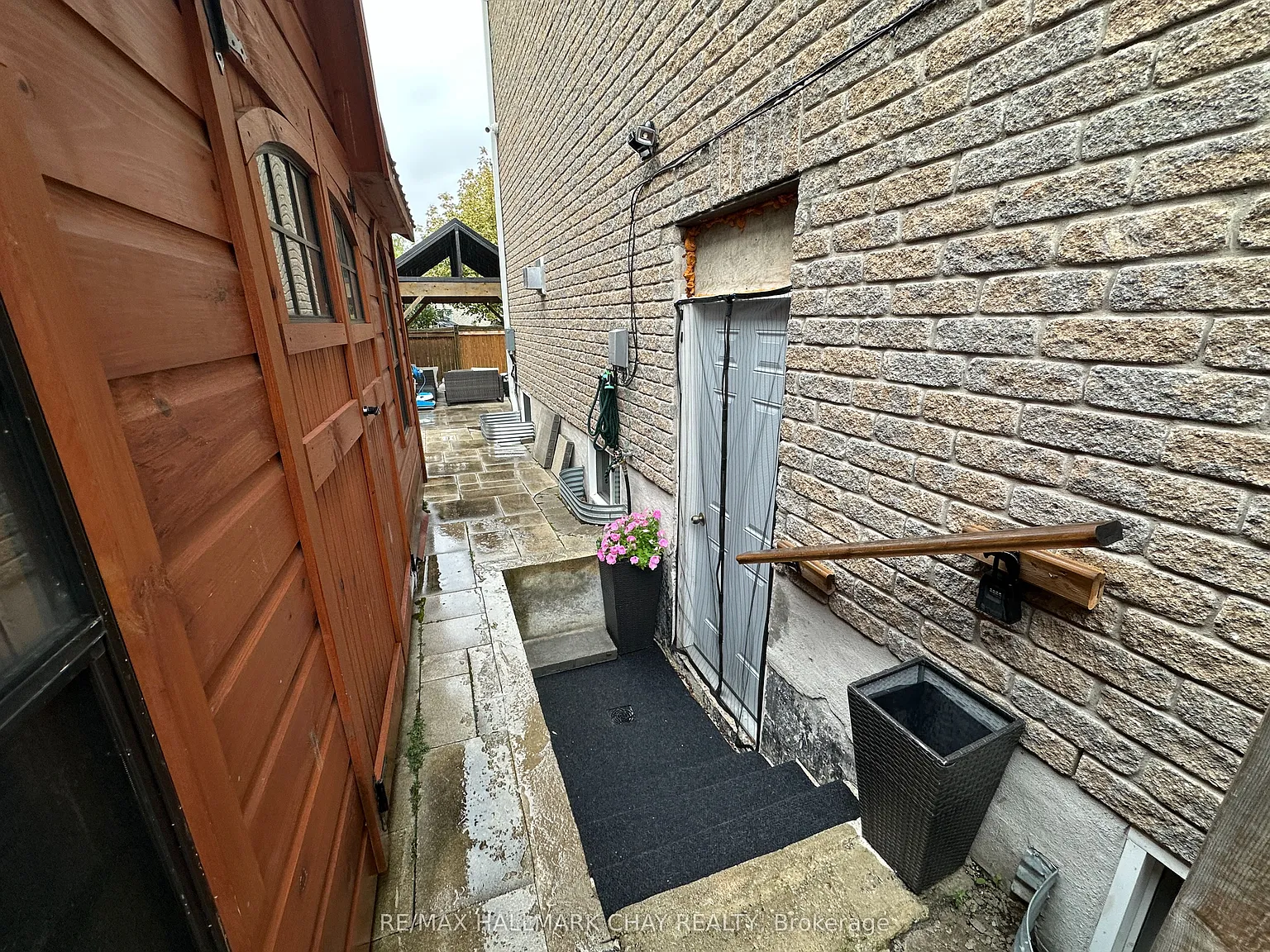 2 bed, $1,800 — Photo 2