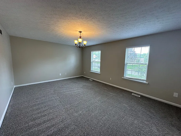 3929 Pinoak View Ct — Photo 6