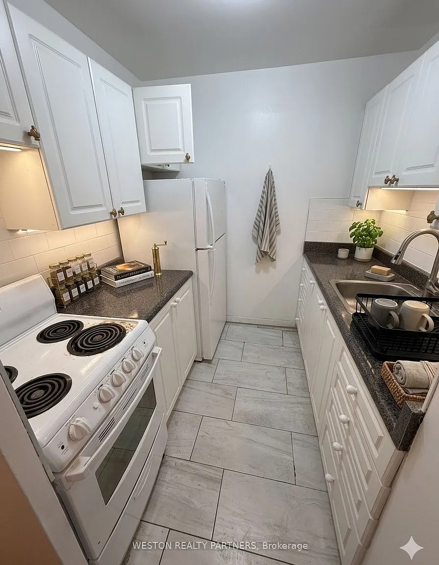 2 bed, $2,695 — Photo 2