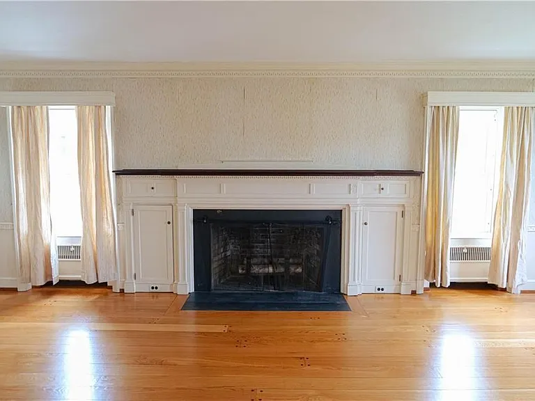 36 Underwood St — Photo 21
