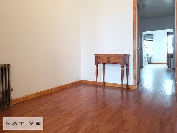 2nd image of 245 Montrose Ave APT 4R