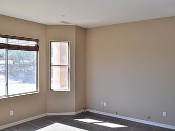 5th image of 33220 S Summit Dr