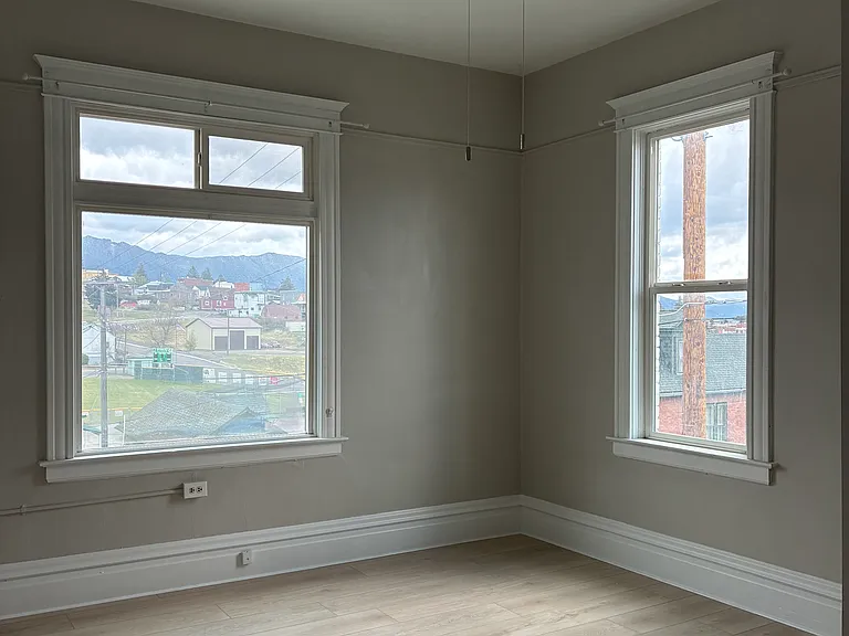 417 N Alabama St — Photo 5