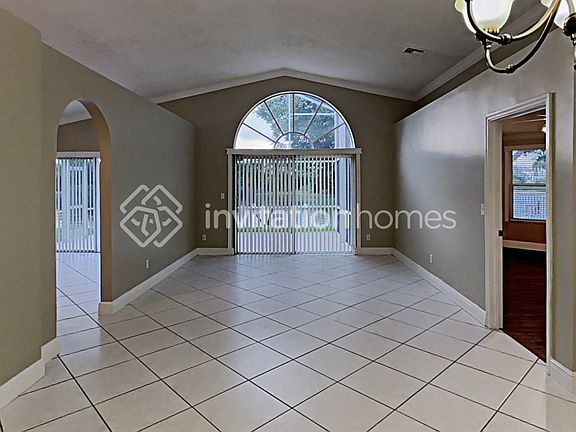 5th image of 2794 SW 183rd Ave