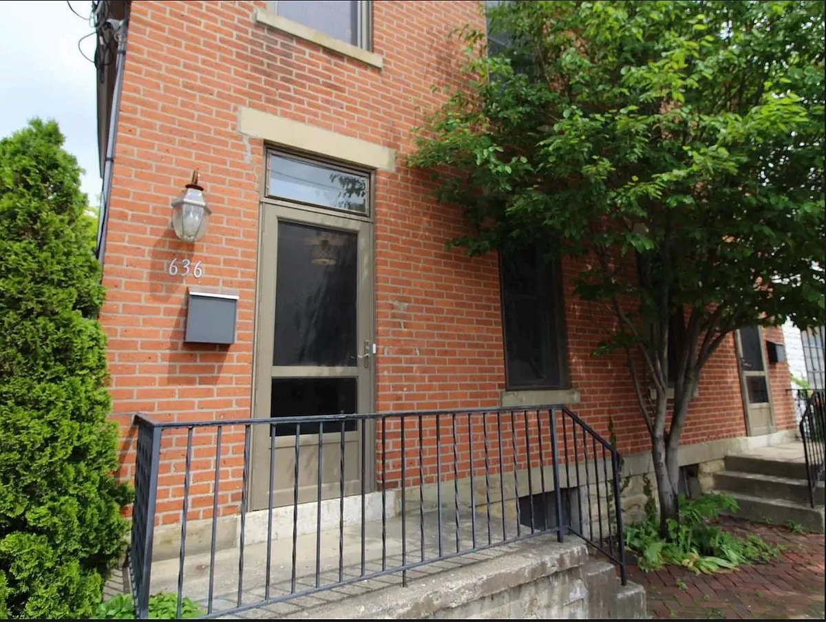 Building Photo - 636 S Pearl St