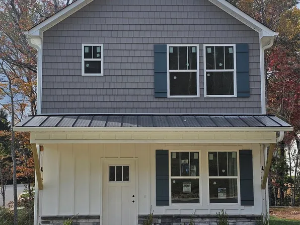 224 Slade Ln, Black Mountain, NC 28711