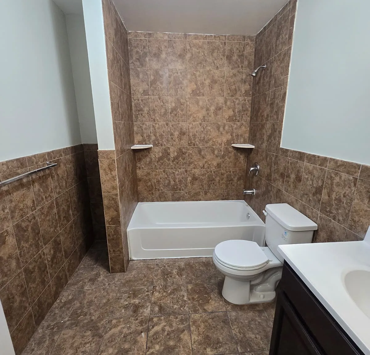 2 bed, 1.5 bath, $2,100 — Photo 3
