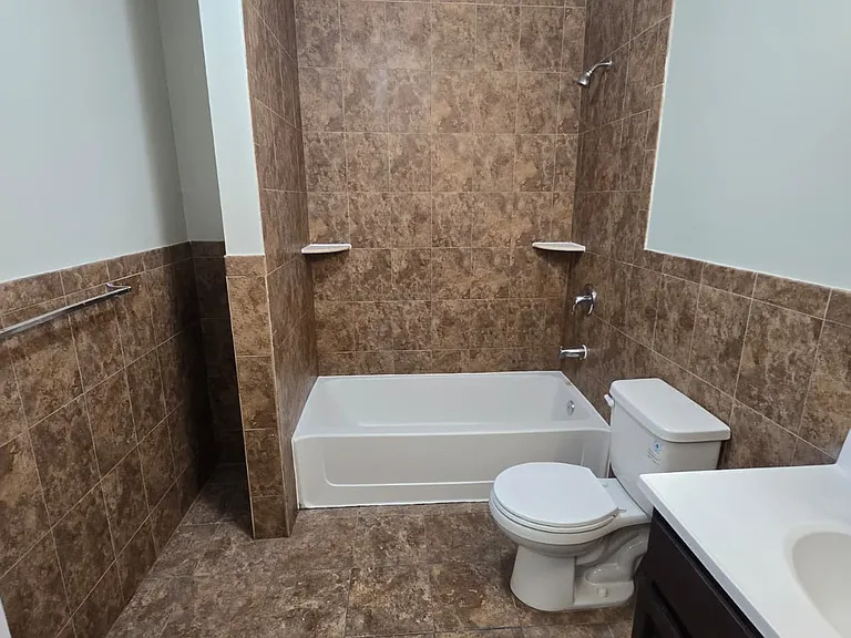 495 Irvine Turner Blvd #2 — Photo 5