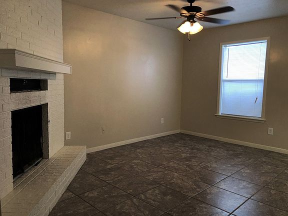 3rd image of 607 San Benito Ct
