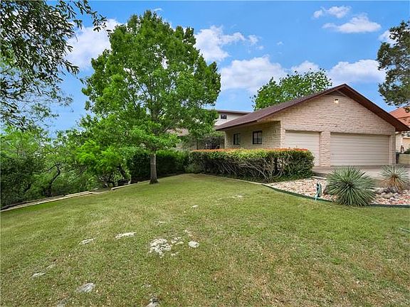 3rd image of 226 Cove Creek Dr