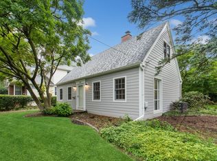924 Washington St, Glenview, IL