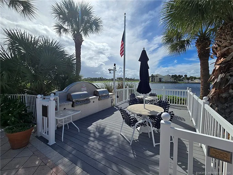 484 NE Plantation Rd #4103 — Photo 14