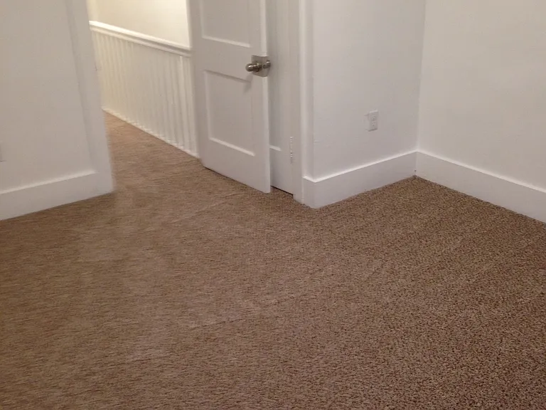 458 Hallock St — Photo 12