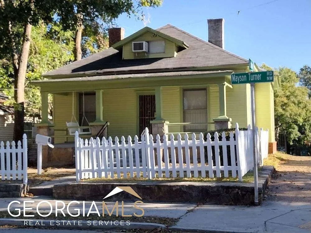 1017 Mayson Turner Rd NW photo 1
