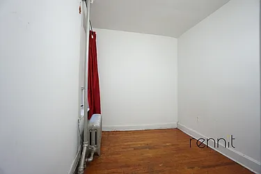 Rented by Rennit Inc.