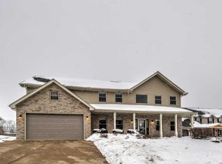 399 Jenice Ct, West Chicago, IL