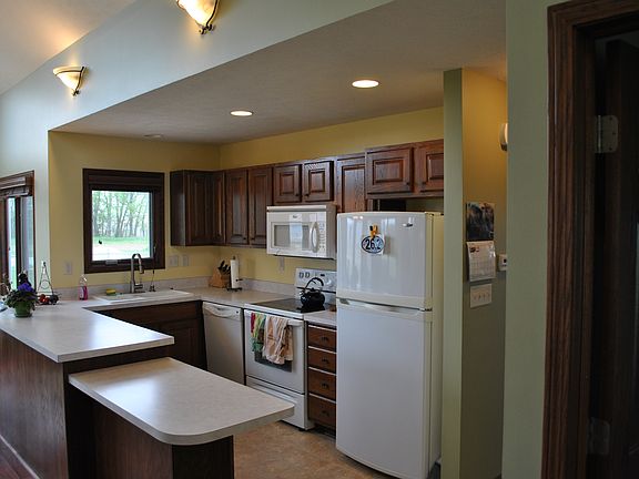 3rd image of 11901 S 171st Ct