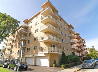 7428 Washington St APT 502, Forest Park, IL 60130