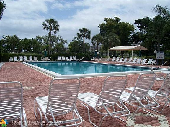 2nd image of 804 Cypress Grove Ln APT 502