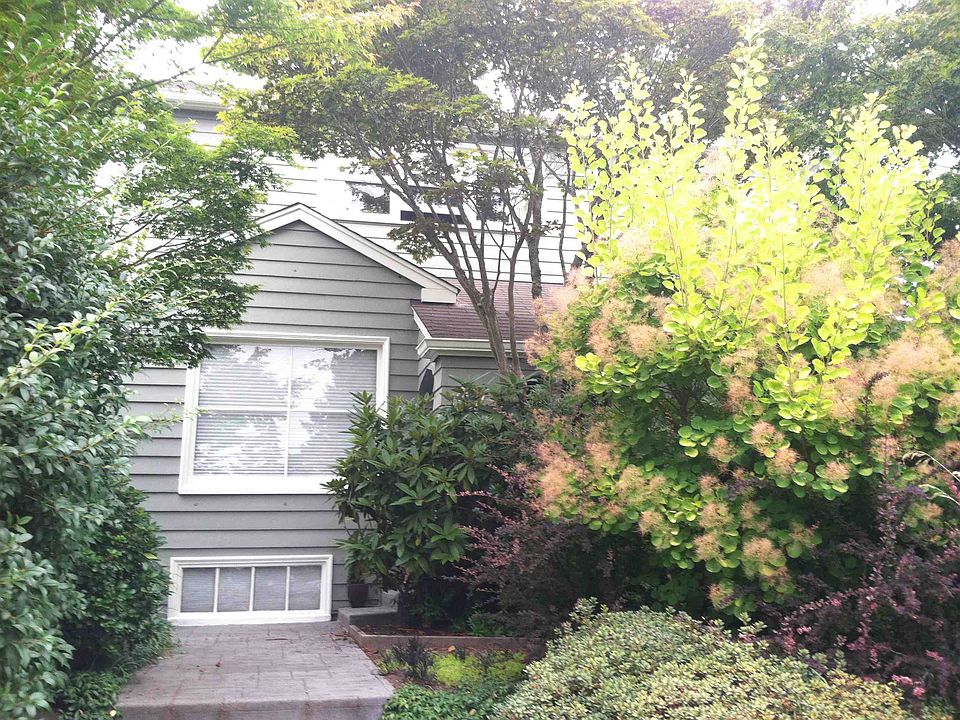 2nd image of 6827 32nd Ave NE
