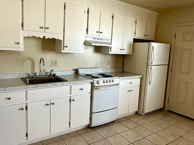 951 Bellmore Ave — Photo 2
