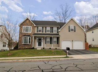 48 Highcroft Dr, Morgantown, PA 19543