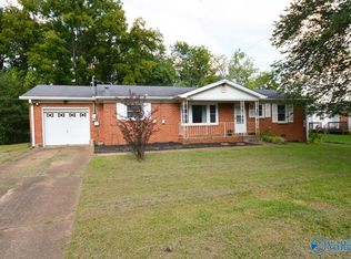 2502 Trail Ridge Rd NW, Huntsville, AL 35810