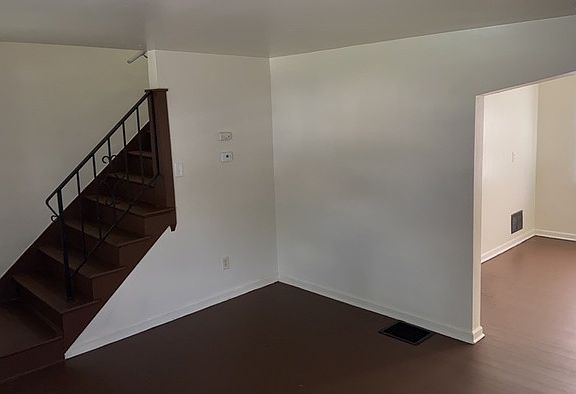 5th image of 1308 Chardon Ct