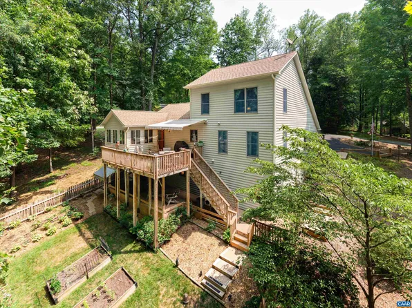 24 Saddleback Knl, Nellysford, VA 22958