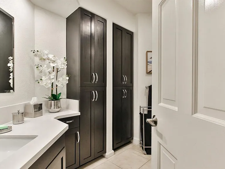 1099 1st St #119 — Photo 3