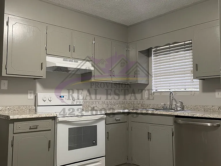 4100 N Ocoee St — Photo 7
