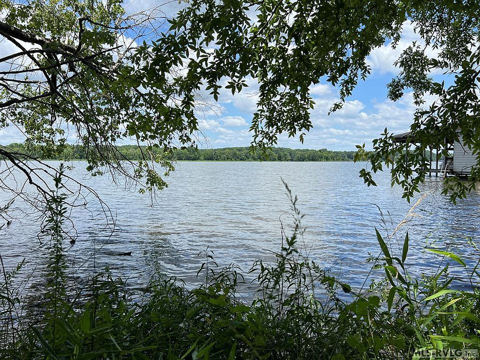 1st image of 23 Shore Dr