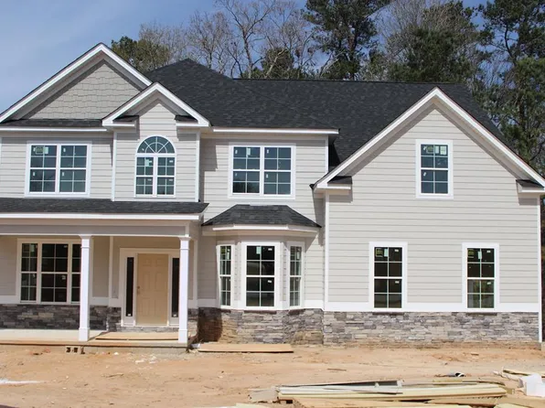 306 Hunters Creek Blvd, Greenwood, SC 29649