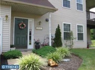 1148 Peach Tree Ln, Warrington, PA 18976