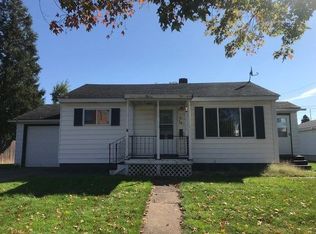 1854 Prairie Ave, Ishpeming, MI 49849