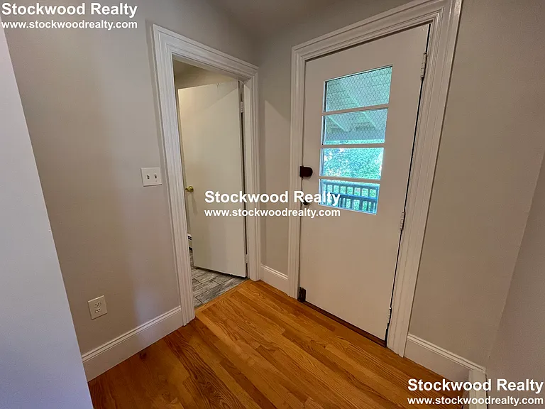 90 Lyndhurst St #5 — Photo 26