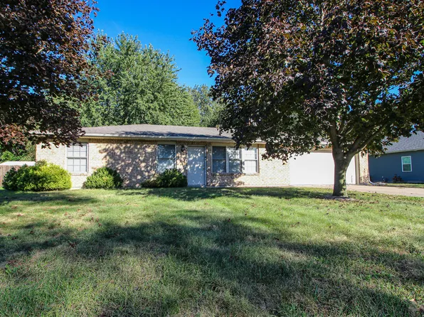 417 Hickory St NW, Demotte, IN 46310