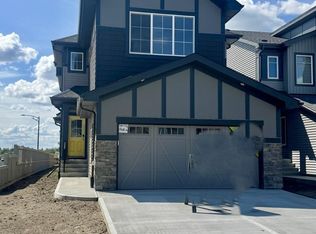 17408 2nd St NE, Edmonton, AB T5Y3K6