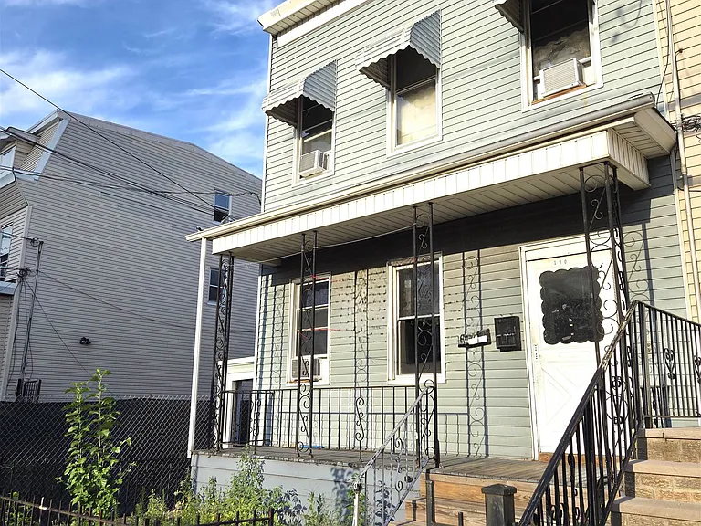 190 Tonnelle Ave — Photo 20