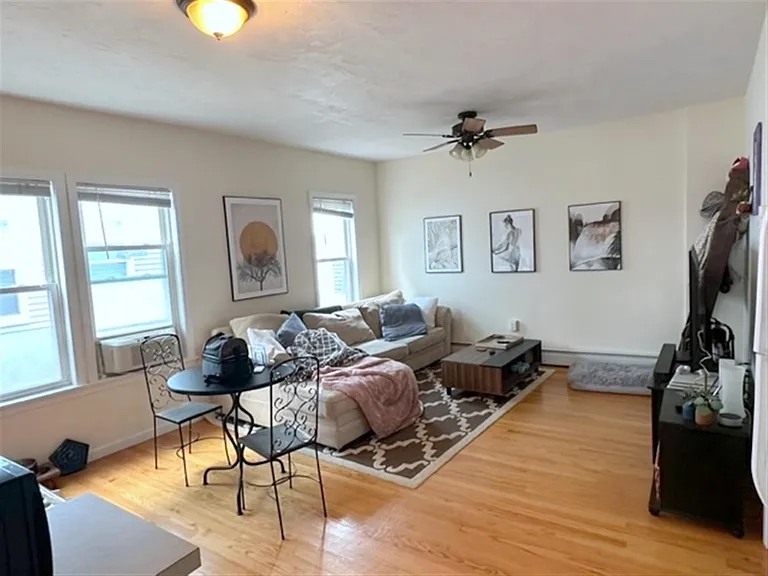 391 Columbia St #1 — Photo 9