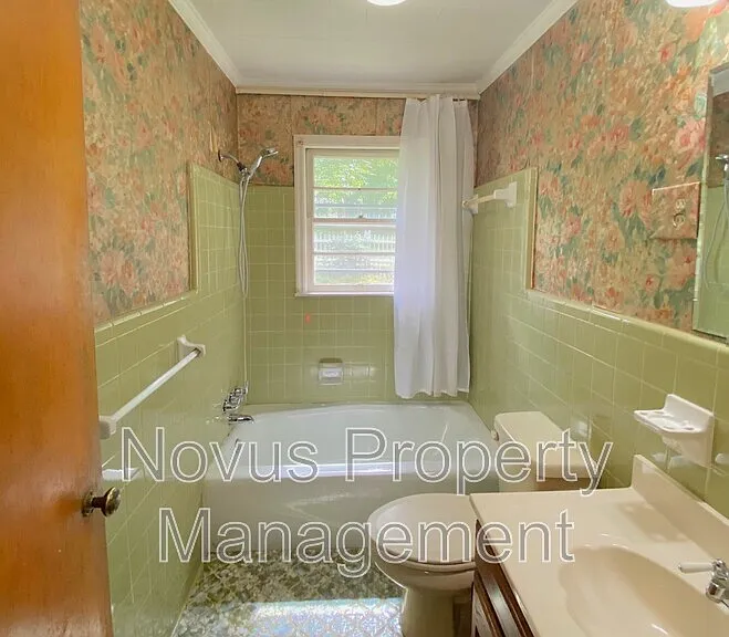 507 Gordon St — Photo 6