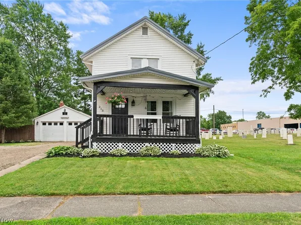 213 W Herrick Ave, Wellington, OH 44090